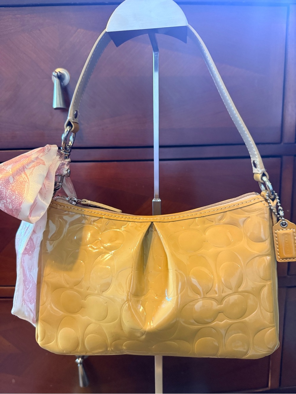 Vintage Coach Signature Embossed Patent Leather Demi Pouch/Pleated Bag.